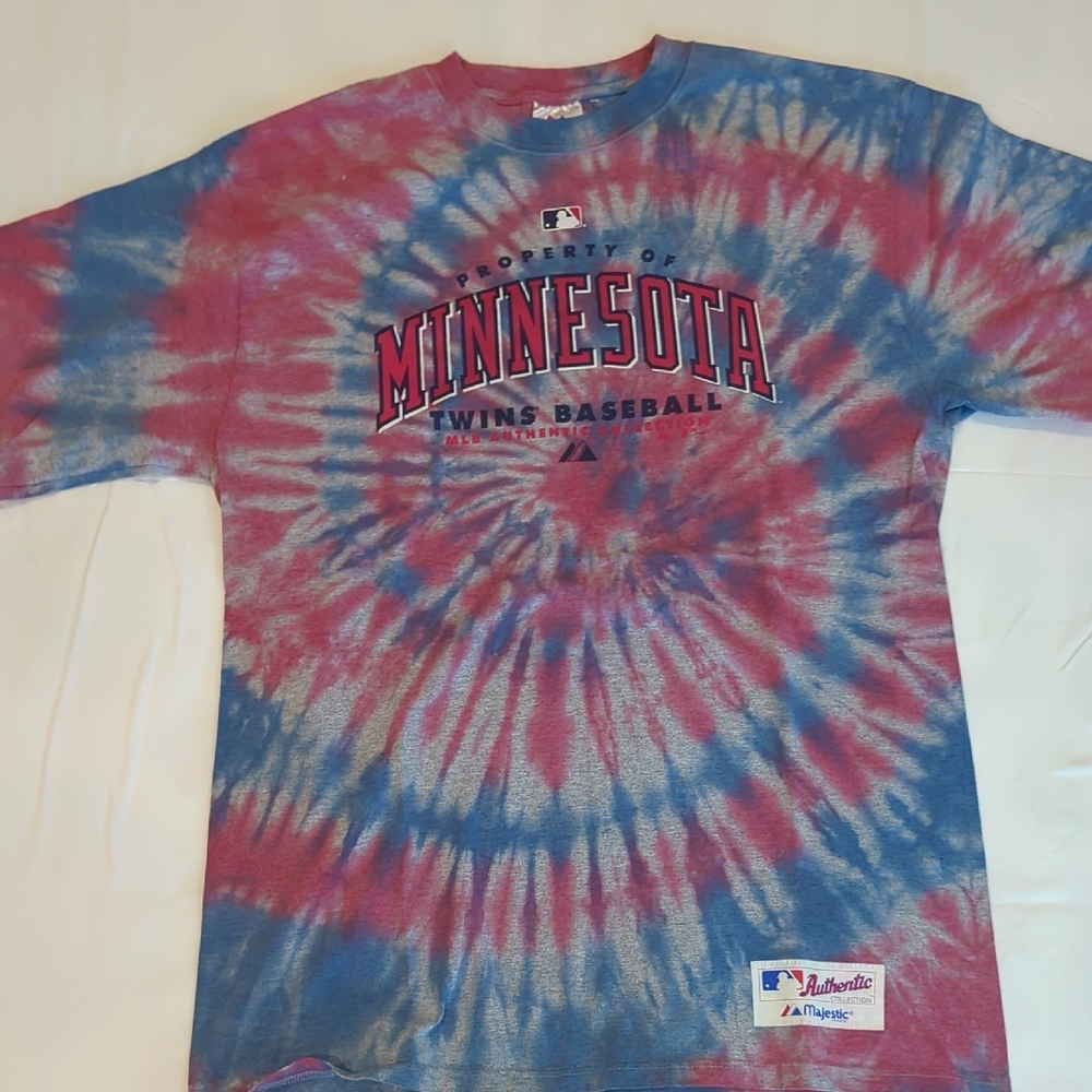 MINNESOTA TWINS Majestic Red and Blue Spiral Tie-Dye Short Sleeve Tee
